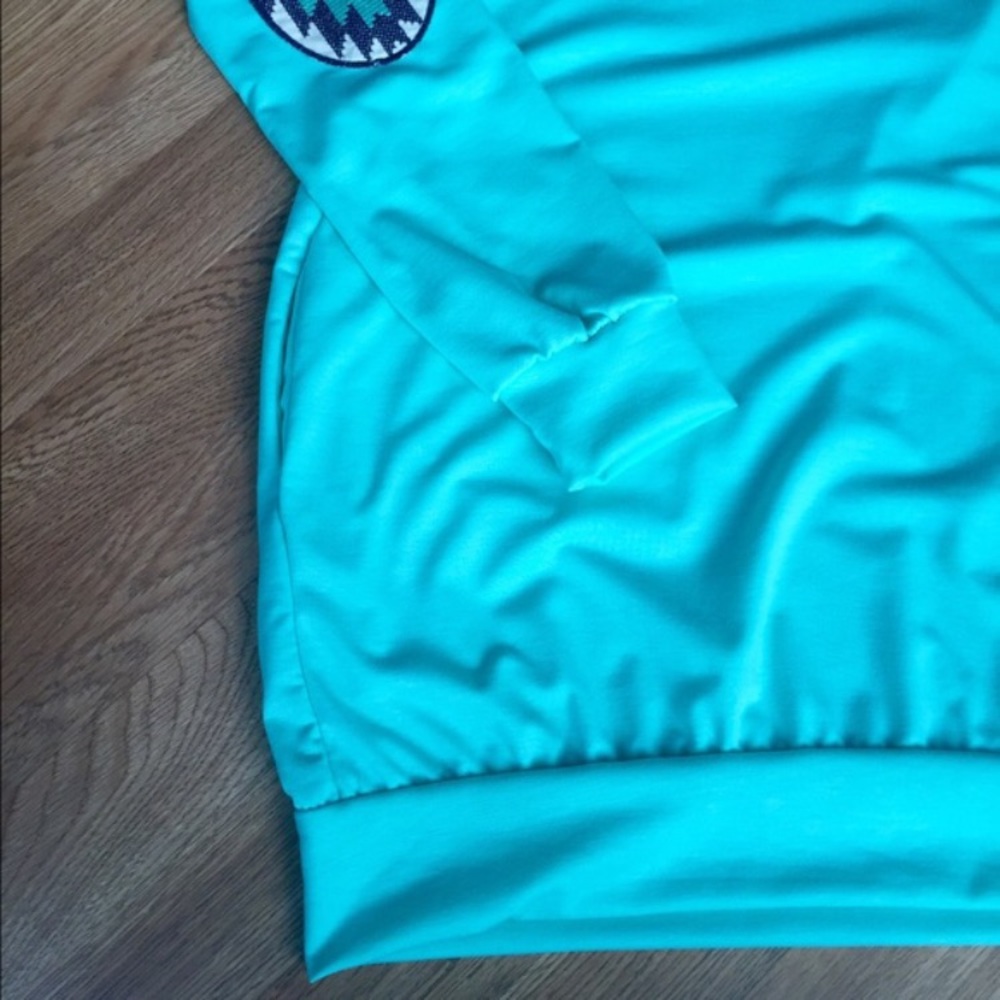 *CLOSING BOUTIQUE* - Picture 5 of 7